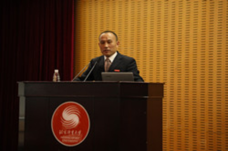 021564bfce8946cc92e015354a2c9233