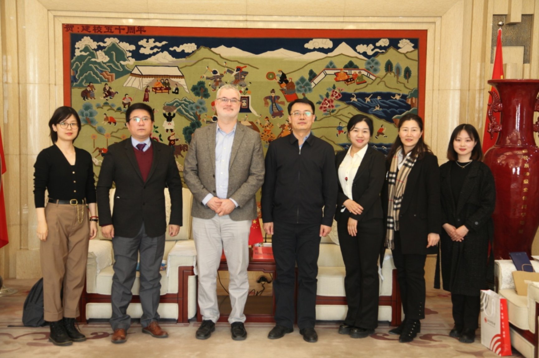 edc1a193f9384348b3a4b45294dda0fc