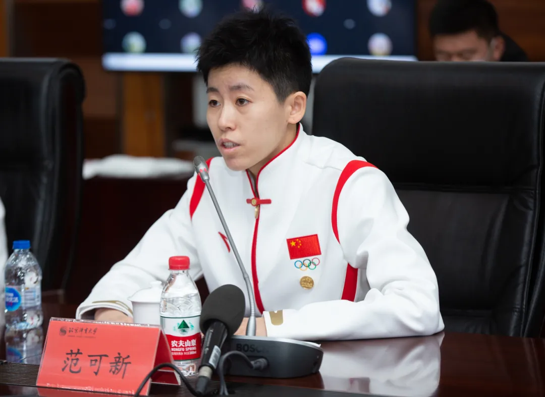 ca82f326beaf48d2b125920e44ccf9b6